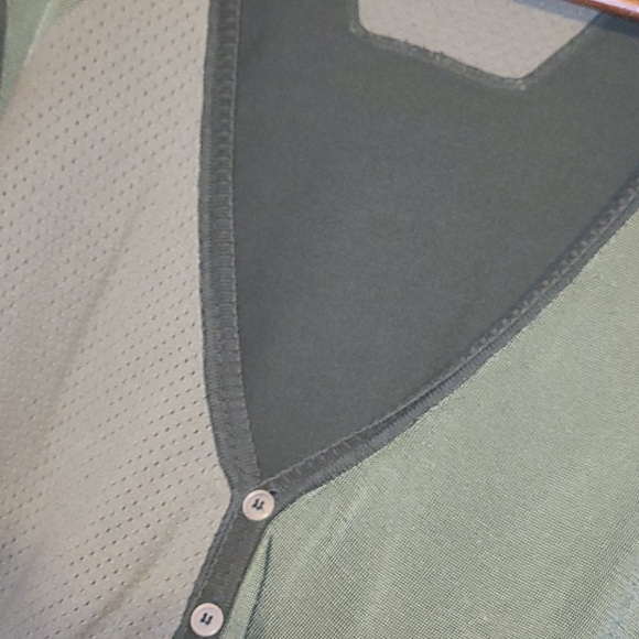 Diesel button up V-neck - Picture 3 of 4